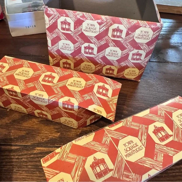 Vintage town square miniatures Dollhouse Furniture Miniature Wood table benches - Picture 4 of 8